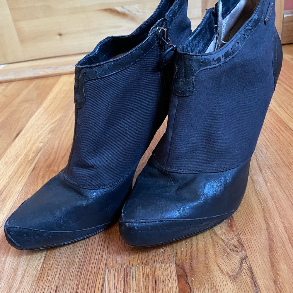 Diesel pointed toes booties